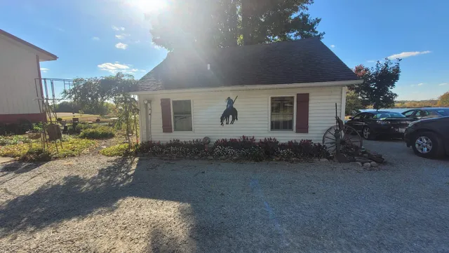 Mirror Lake Bed and Breakfast LLC.