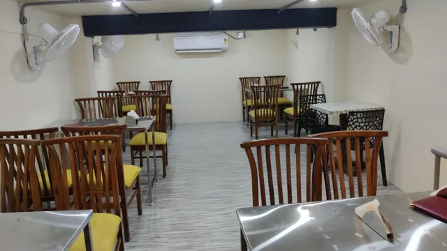 Preeti Momos Center