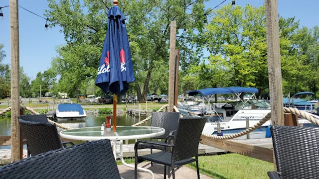 Barado's On The Water