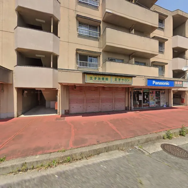 カフェ＆ネイルサロンイリアンジャ