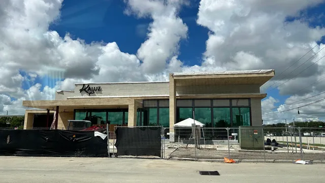 Kaluz Pembroke Pines