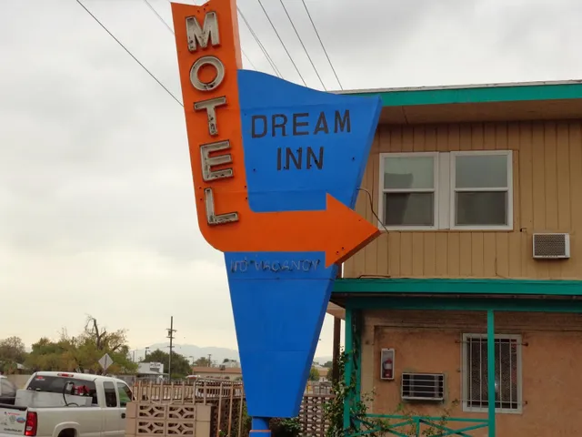 DREAM INN