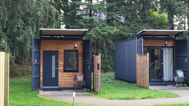 GlamNess Contactless Shipping Containers