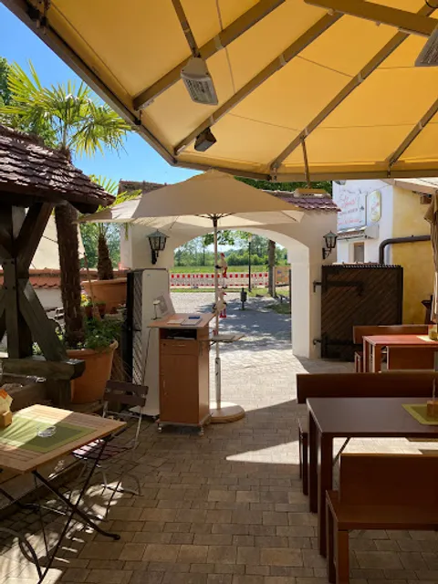 Lehner zum Storchennest fränkisches Wirtshaus mit Biergarten