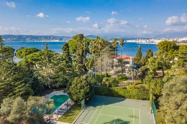 Riviera Luxury Rentals