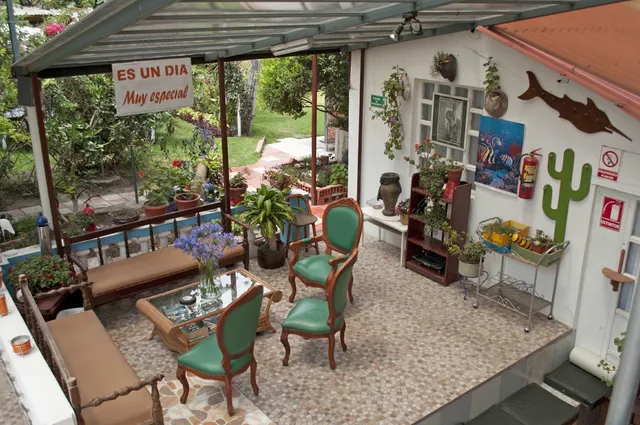 Hostal el Parque Tababela