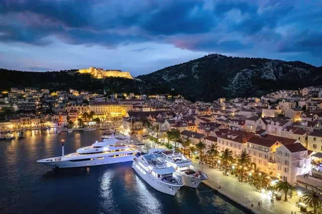 Riva Marina - Hvar Hotel