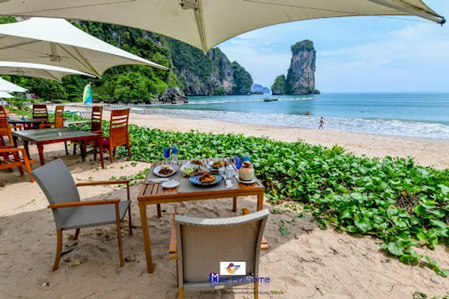 COAST Beach Club & Bistro @ Centara Grand Beach Resort & Villas Krabi