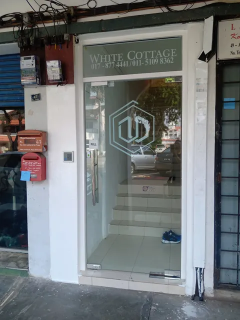 White Cottage Guest House