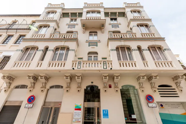 Sevilla Central Suites. Apartments Puerta Jerez
