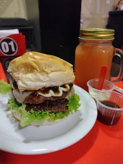 Calçada Burger Hamburguer Artesanal