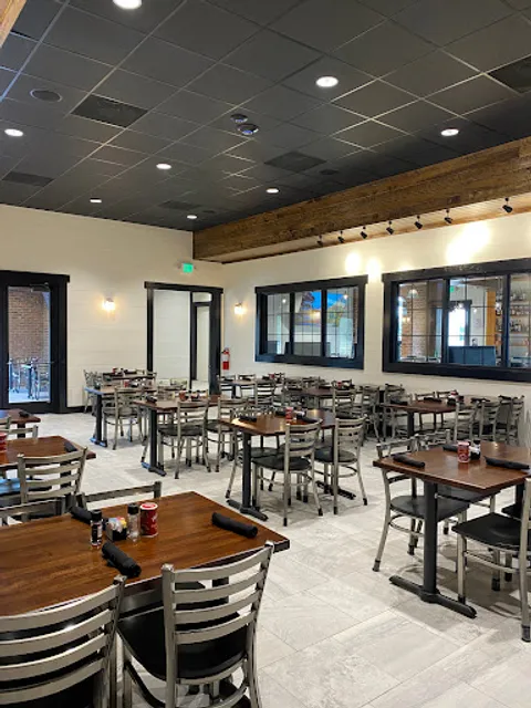 Fezzo's Seafood, Steakhouse and Oyster Bar of Crowley