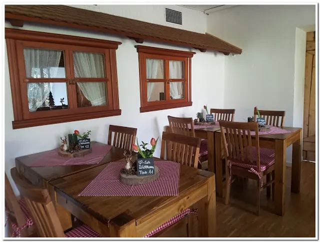 Waldcafé & Hüttenzauber - Daniel Dornbusch