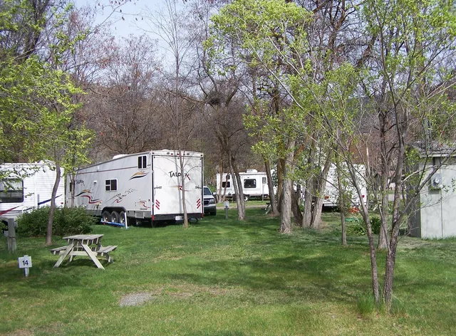 Acacia Grove RV Park & Cabins