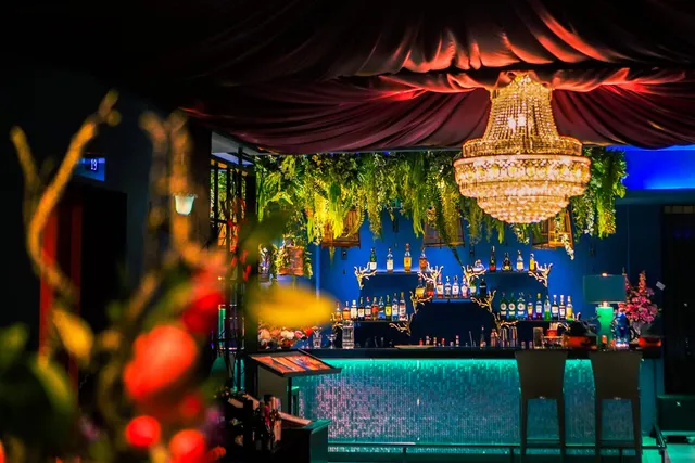 TWIST Rooftop Restaurant & Bar