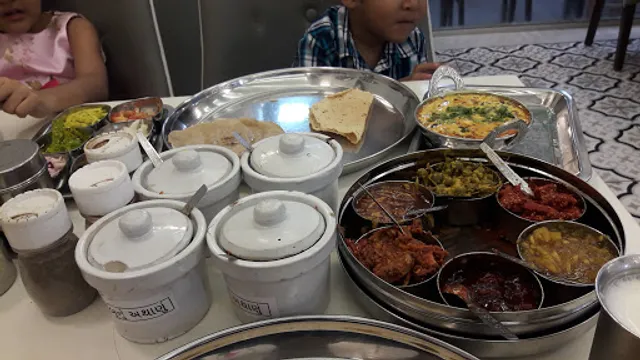 Shree Khodiyaar Kathiyawadi Dhaba