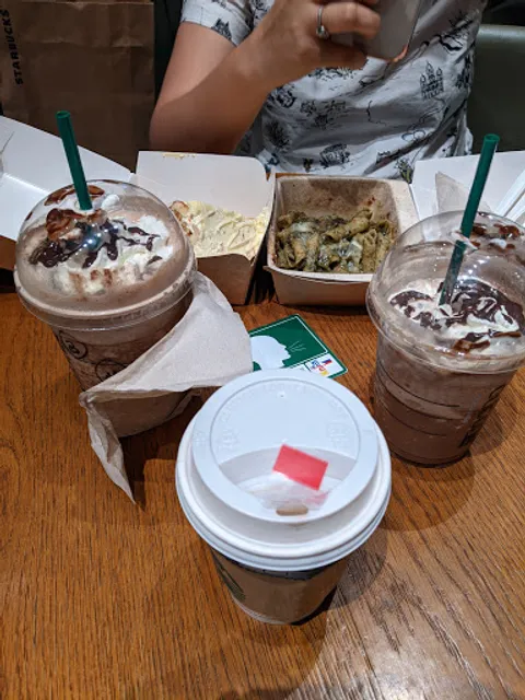 Starbucks Reserve Visayas Avenue