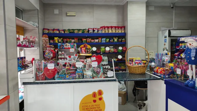 Administración de lotería y tienda de chucherías Maríbel Guzmán