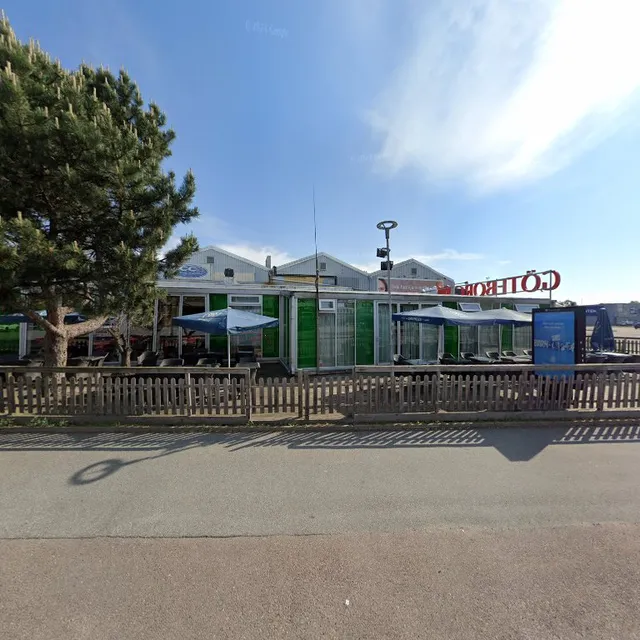 哥德堡美食城阿娇