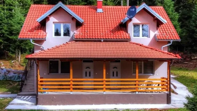Apartmani Dobrinka i Zorka