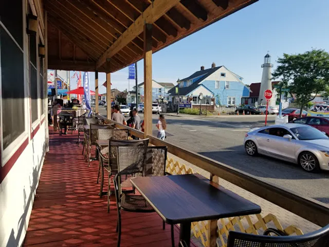 Hurricane Harry's Island Vibes