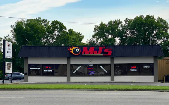 MJ's Sports Bar and Grill