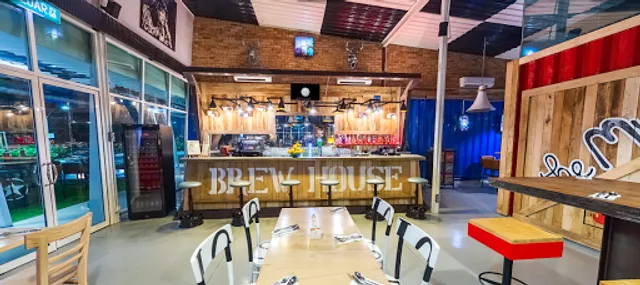 MYA Kitchen & Cocktails