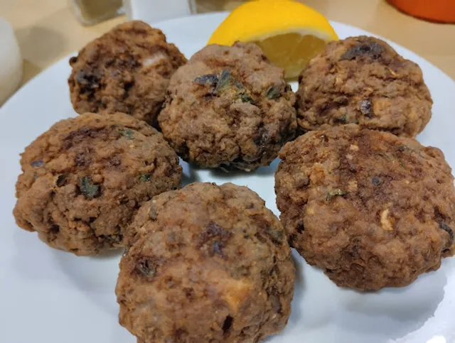 Barba Giannis & Maritsa