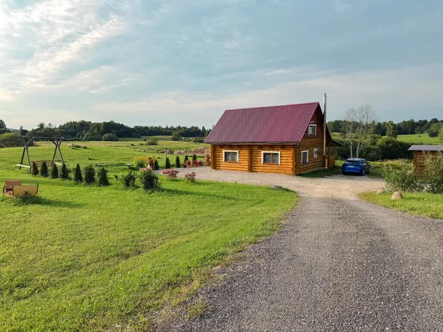Viesu nams "Tūjas 2" (lielā māja)