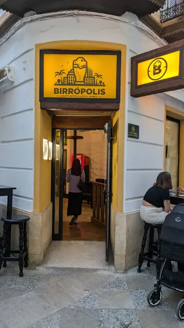 Birrópolis Craft Beers & Local Wines