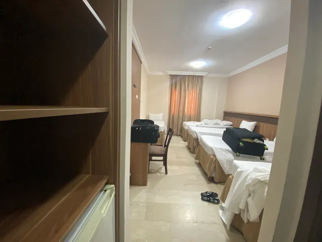 فندق حسين بياري شارع المنصور حي التيسير, 24231 Makkah, Saudi Arabia, Makkah