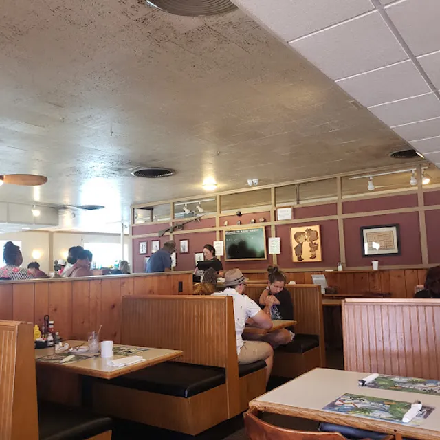 Kissin' Cuzzins Restaurant