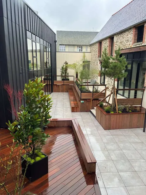 Brit Hotel Les Voyageurs