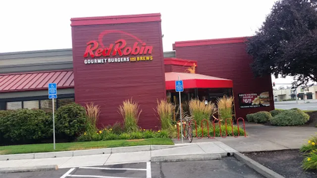 Red Robin Gourmet Burgers and Brews