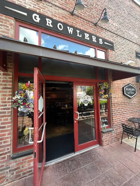 Growlers Beer Bistro