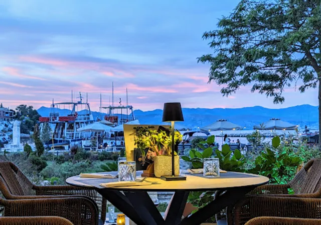 Illusions Kitchen Bar