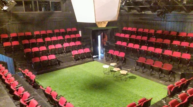 Teatro El Granero, Xavier Rojas