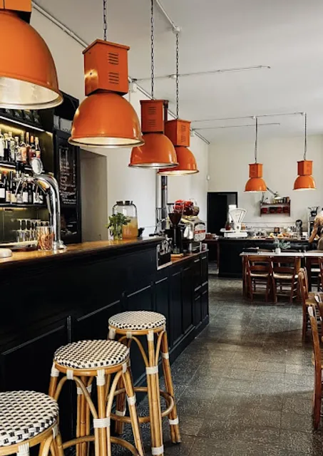 BAR - BODEGA BINIARAIX