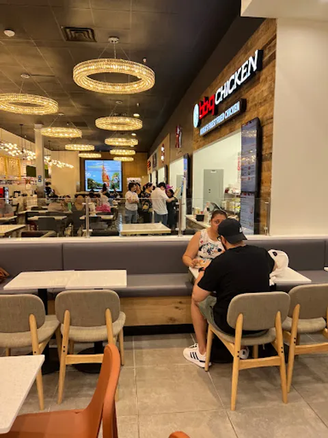 bb.q Chicken Lotte Mart Sterling