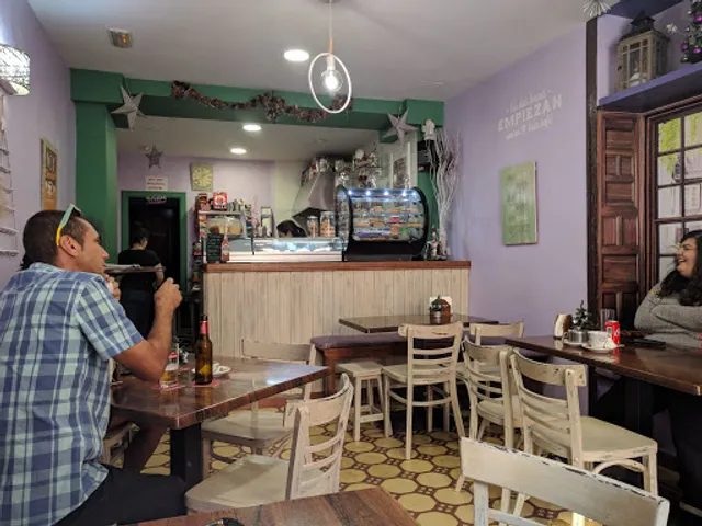 Cafetería El Fénix