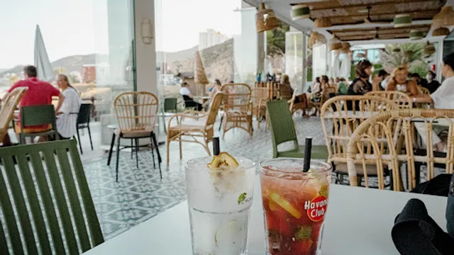 La Perla Negra. Beach Bar.