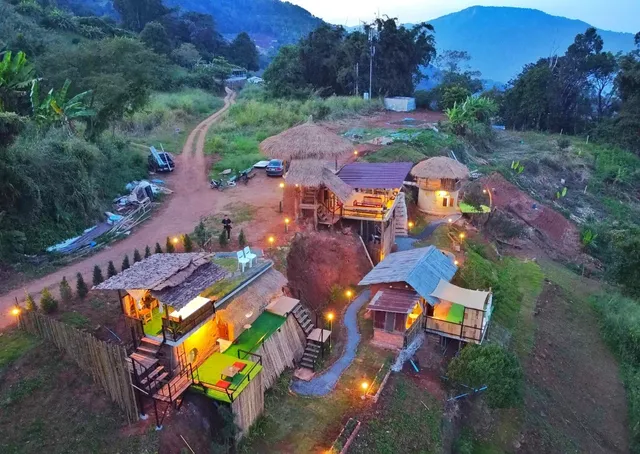 ตั้วบ้านดิน Tua Baan Din