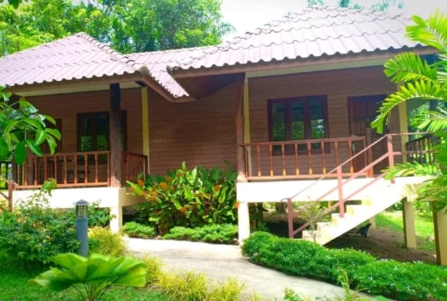 Khao Sok River & Jungle Bungalow