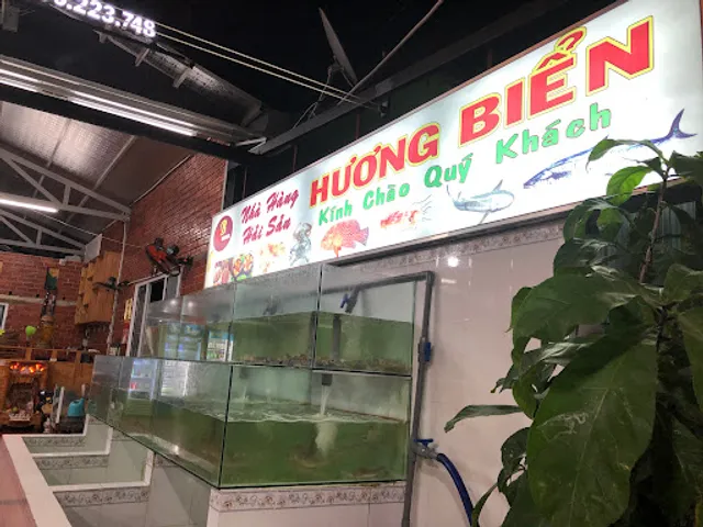 Nhà hàng hải sản Hương Biển