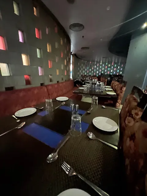Saffron Restaurant - Best veg restaurant in Raipur
