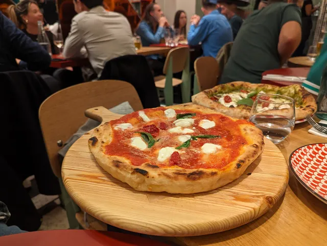 Peppe Pizzeria Martyrs-3