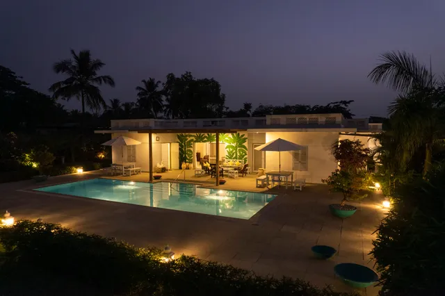 Whispering Palms Villa