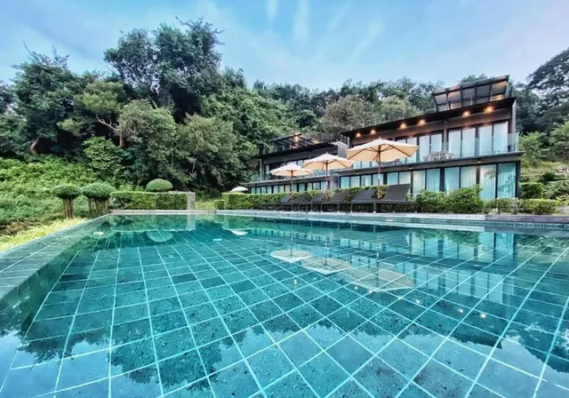 The Cliff House Ao Yang