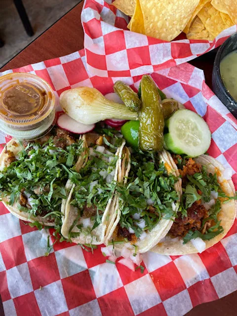 Taqueria Los Primos Food Truck