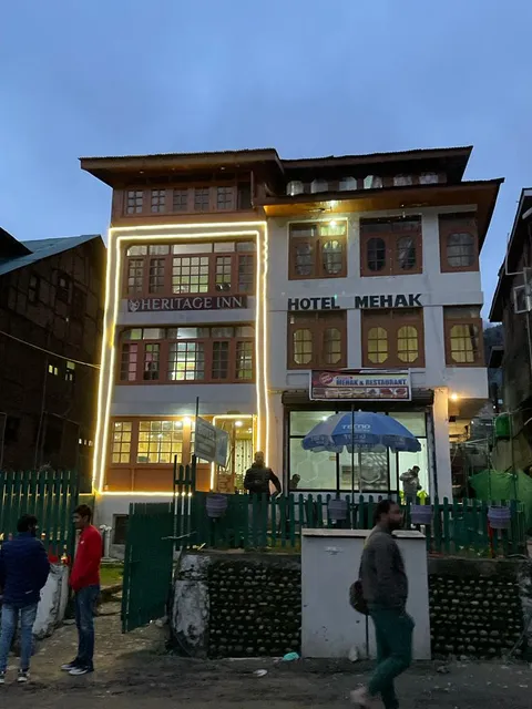 Hotel Mahak